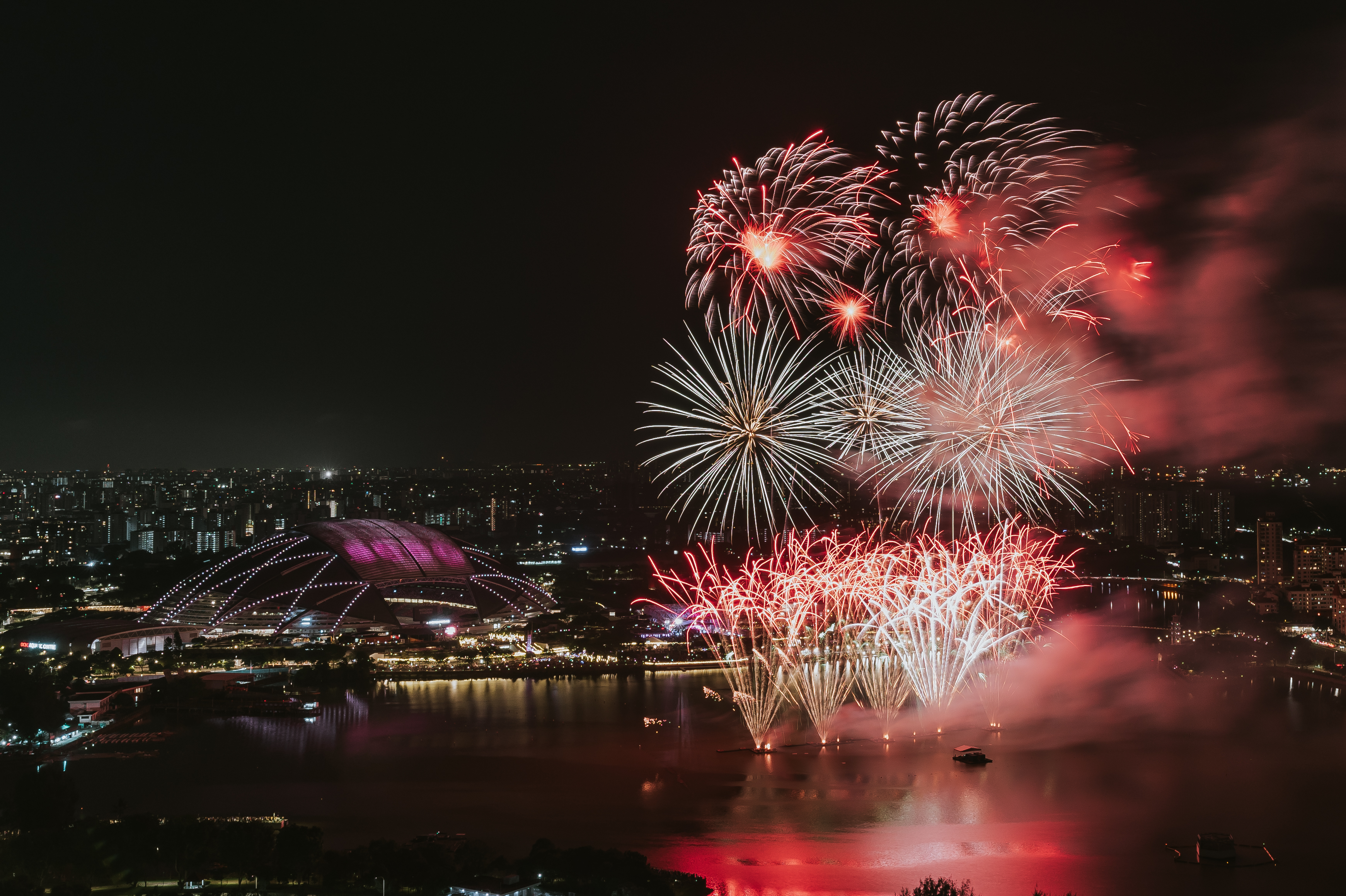 5 Fireworks Viewing Spots That Make The Kallang the Place to Be This New Year’s Eve